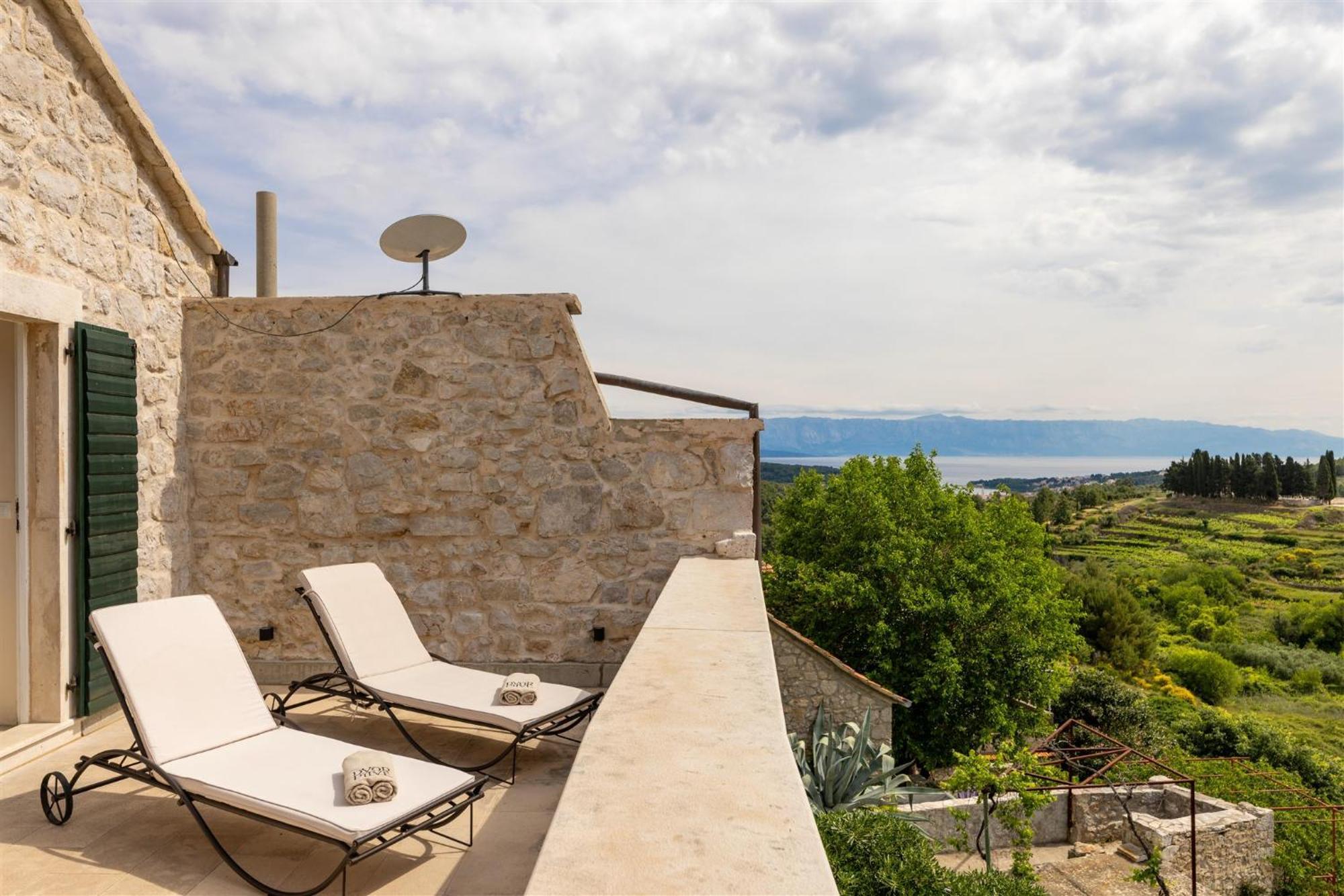 Dvor Pitve Villas Jelsa  Room photo